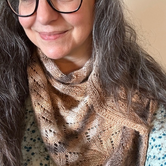 Elegant Brown Knit Scarf